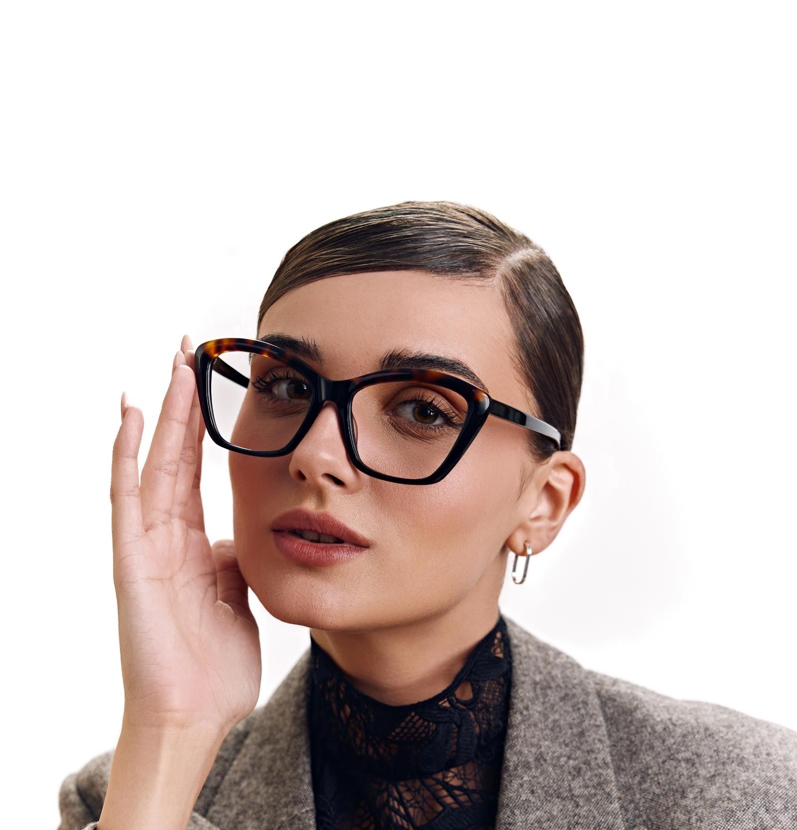 WOMEN'S EYEGLASSES